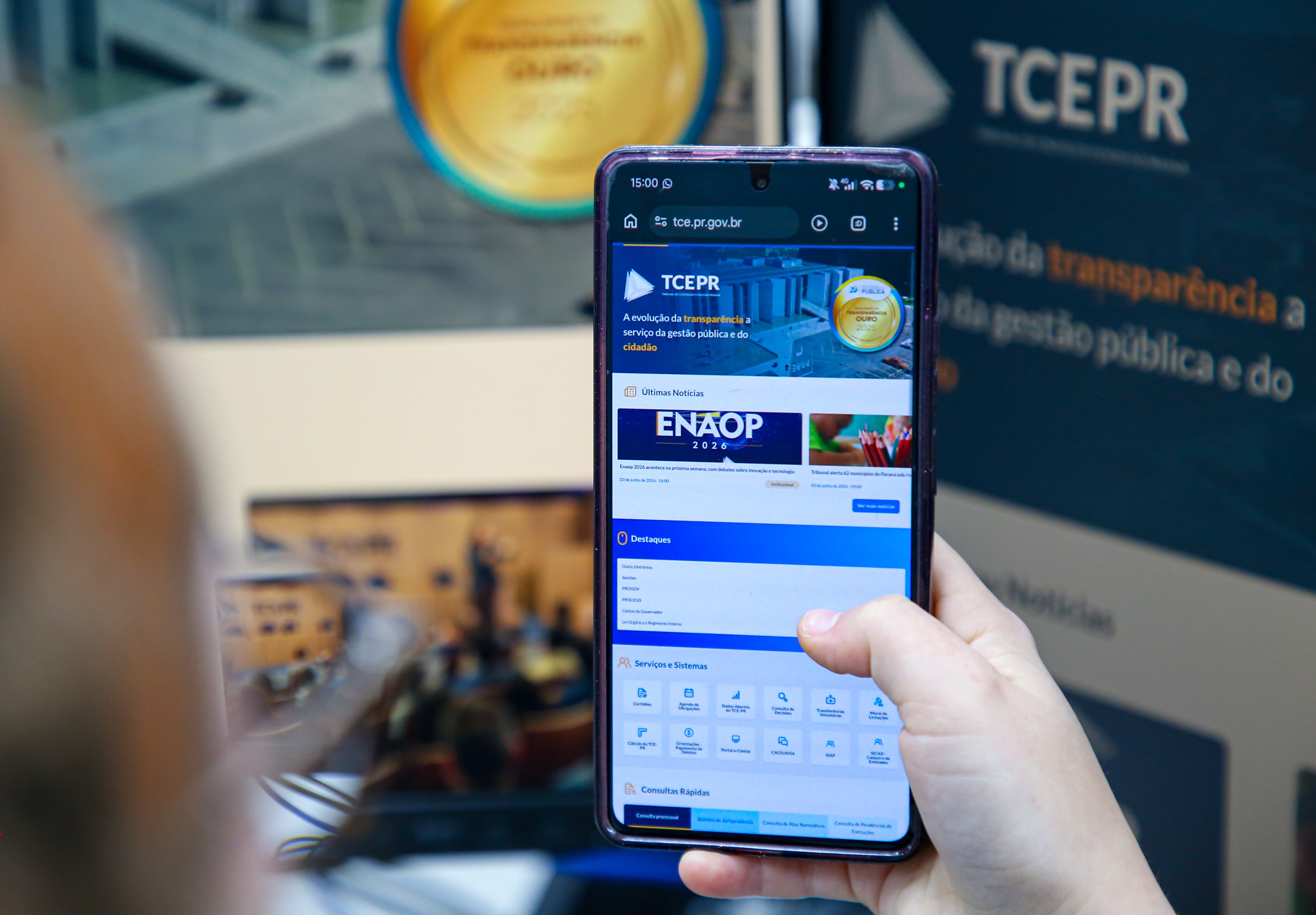 A utilização de ferramentas tecnológicas fortalece a transparência e a acessibilidade a informações do TCE-PR