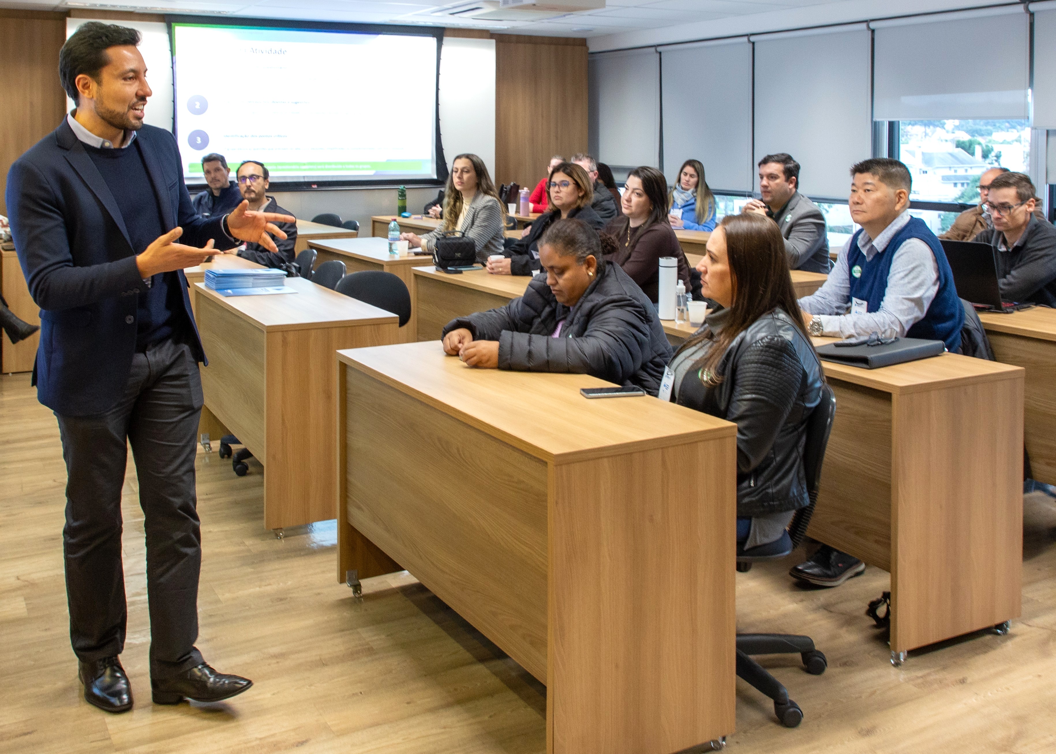 Prolegis - Capacitação no TCE-PR - André Menezes