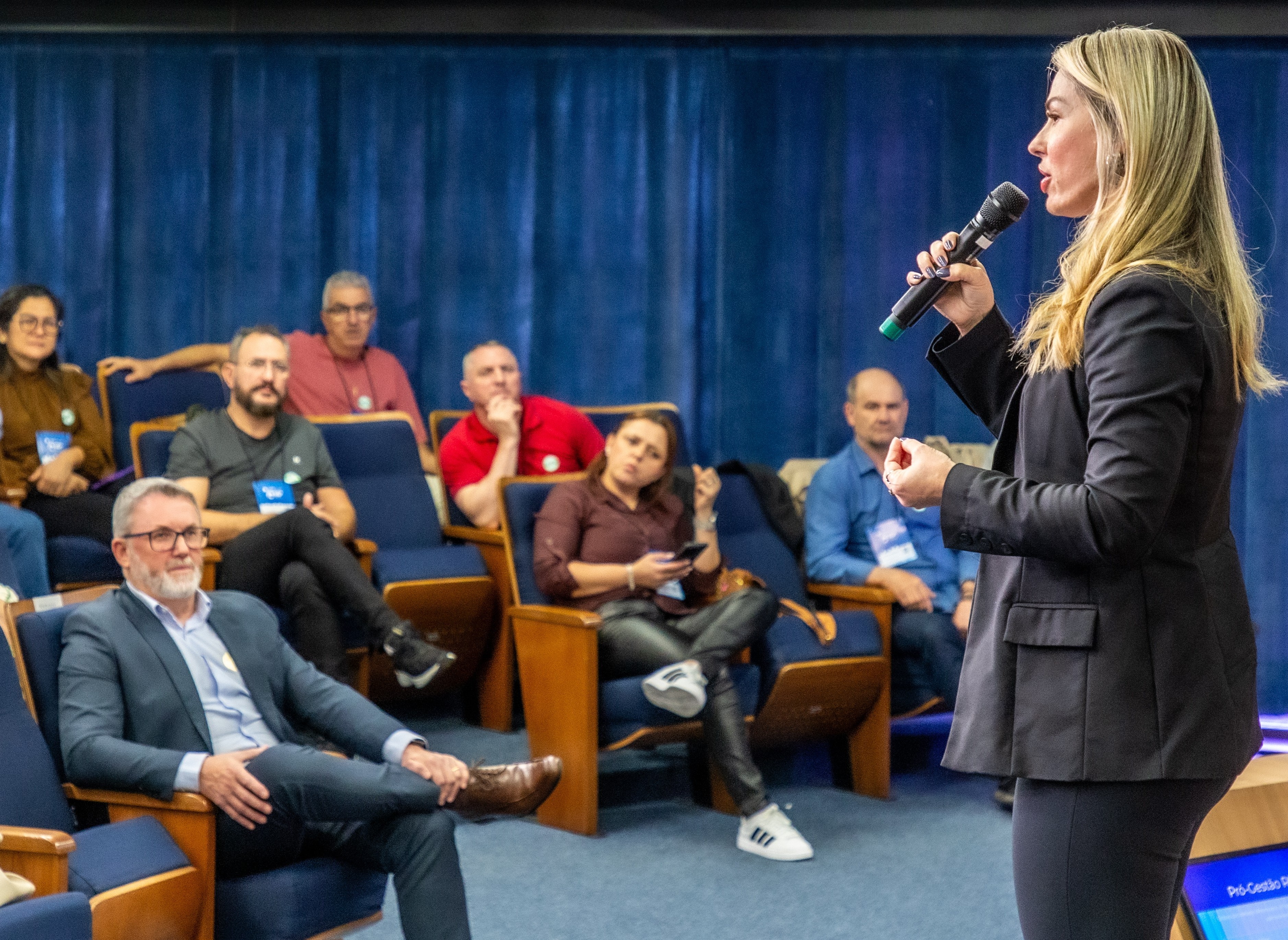 Julliana Faggion Belusci, diretora administrativa e previdenciária da CAAPSML, de Londrina
