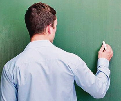 Professor em sala de aula. Foto: Divulgação